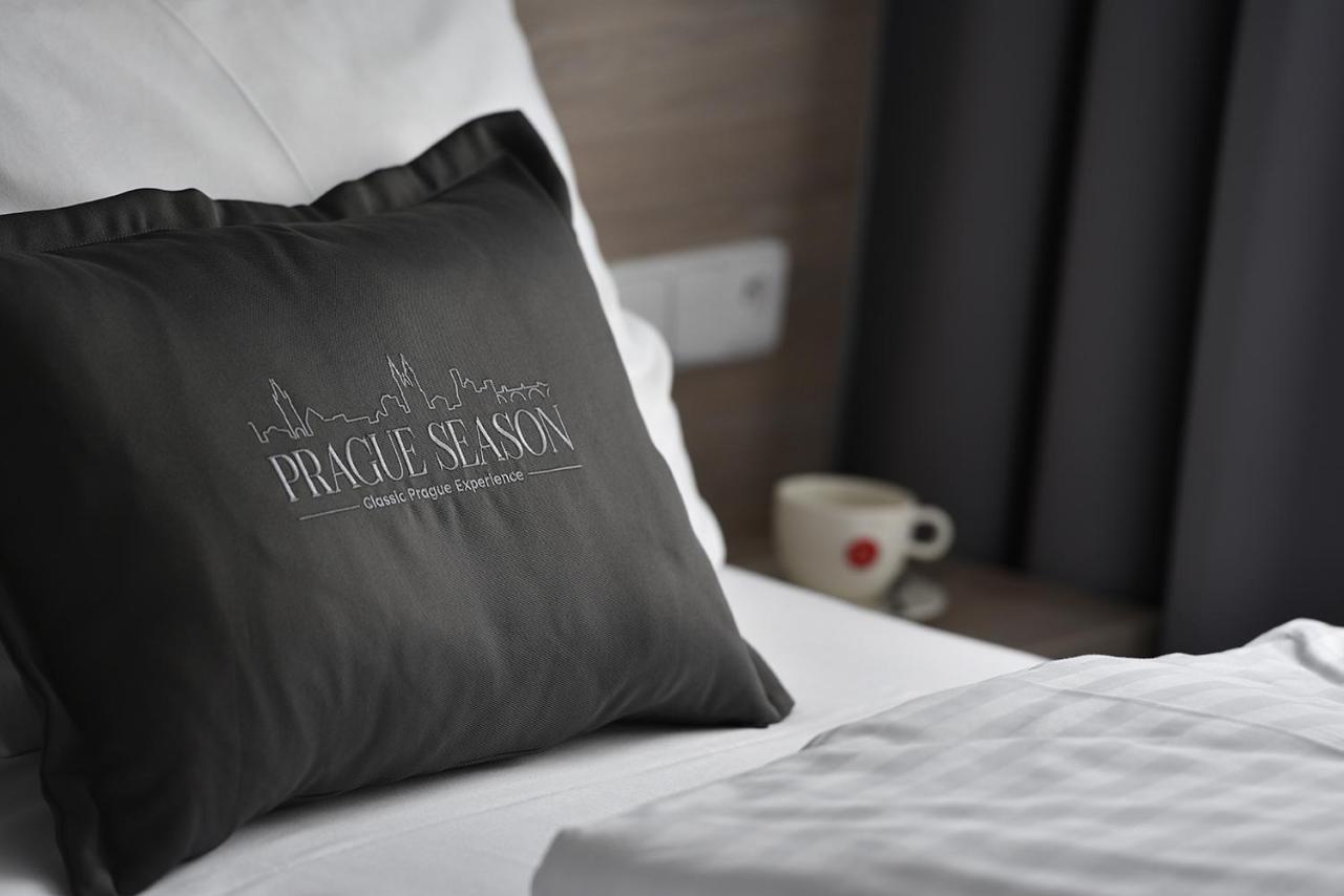 Prague Season Hotel ภายนอก รูปภาพ